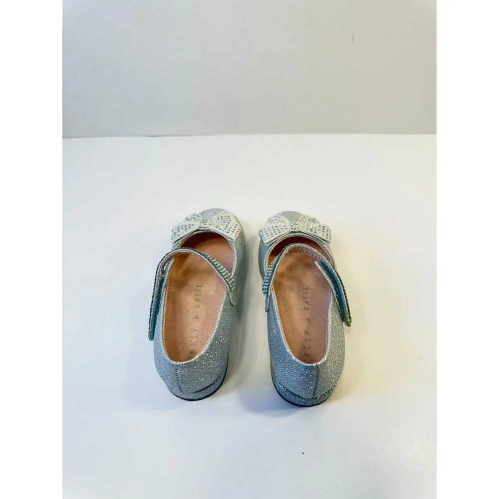 C25. Kelly & Katie Girls Silver Glitter-US 7 Toddlers